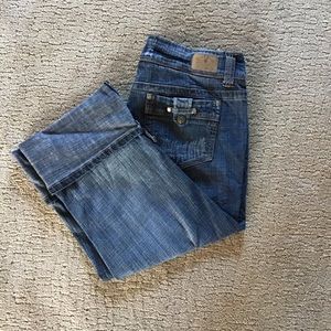 Hydraulic Distressed cropped blue jeans